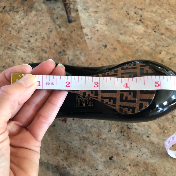 Authentic Fendi Black Patent Leather Spuntata Vernice Peep Toe Platform Pumps - Picture 7 of 15